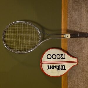 Wilson T2000 Vintage Tennis Racket with Red and White Official Cover